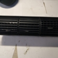 Дефлектор центральный Audi A4 B5 (1994-2001) 8D0820951