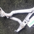 Петля крышки багажника правая Audi A4 B5 (1994-2001) 8D5827302C