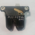 Замок кришки багажника 8d5827505d Audi A4 B5 (1994-2001) 8D5827505D