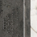 Кронштейн подушки двигуна правий Audi A6 C5 (1997-2004) 4B0199308E