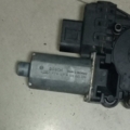 мотор склопідйомника дверей задніх правих Audi A6 C5 (1997-2004) 0130821785