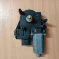 Мотор склопідйомника передній лівий Audi A6 C5 (1997-2004) 0130821775