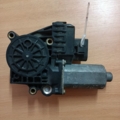 Мотор склопідйомника передній лівий Audi A6 C5 (1997-2004) 0130821775