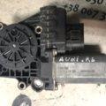 Моторчик склопідйомника задніх правих дверей Audi A6 C5 (1997-2004) 130821785