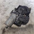 Моторчик склопідйомника задніх правих дверей Audi A6 C5 (1997-2004) 130821785