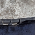Крепёжная планка передней двери, спереди верх парвая Audi A6 C6 (2004-2011) 4F0831346E