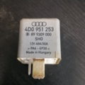 реле паливного насоса; реле електробензонасосу Audi A8 D2 (1994-2002) 4D0951253