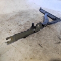 Петля крышки багажника правая седан BMW 3 Series E46 (1998-2006) 41628220074