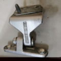 Петля задней двери нижняя (левая) Mercedes-Benz C-Class W203 (2000-2007) A2037300737