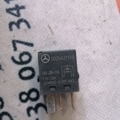 Реле вентилятора кондиціонера Mercedes-Benz Vaneo W414 (2002-2005) 0025421119
