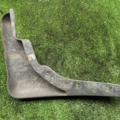 Бризговик передній лівий Nissan X-Trail T30 (2001-2007) 638558H300