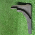 Бризговик передній правий Nissan X-Trail T30 (2001-2007) 638548H300