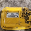 Лючок паливного бака vw caddy срібний Volkswagen Caddy III (2004-2015) 2K0809905B