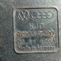 Двойной замок ремней безопасности задній Volkswagen Golf III (1991-1999) 1H0857739A