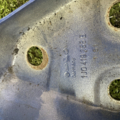 Кронштейн поперечины рулевой колонки левый Volkswagen Golf IV (1997-2006) 1J0419255B