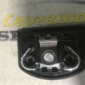 Крюк багажного відділення  Volkswagen Golf V (2003-2009) 5M0863503