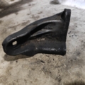 Кронштейн крепления двиг прав audi 80(b4) 91-96 Volkswagen Passat B2 80-88 811199308