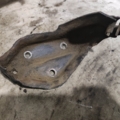 Кронштейн опоры двигателя passat b2 Volkswagen Passat B2 80-88 811199305B