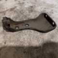 Кронштейн Volkswagen Passat B2 80-88 068130143A