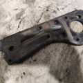 Кронштейн Volkswagen Passat B2 80-88 068199293D