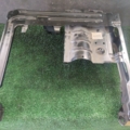 Бардачок під сидінням Volkswagen Touareg I (2002-2010) 7L0881678D