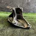 Кронштейн двигуна лівий Volkswagen Touareg I (2002-2010) 070199307B