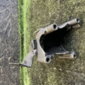 Кронштейн двигуна правий Volkswagen Touareg I (2002-2010) 070199308B
