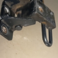 петля двери передняя правая нижняя Volkswagen Touran I (2003-2010) 1K0831412H