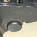 петля двери передняя правая нижняя Volkswagen Touran I (2003-2010) 1K0831412H