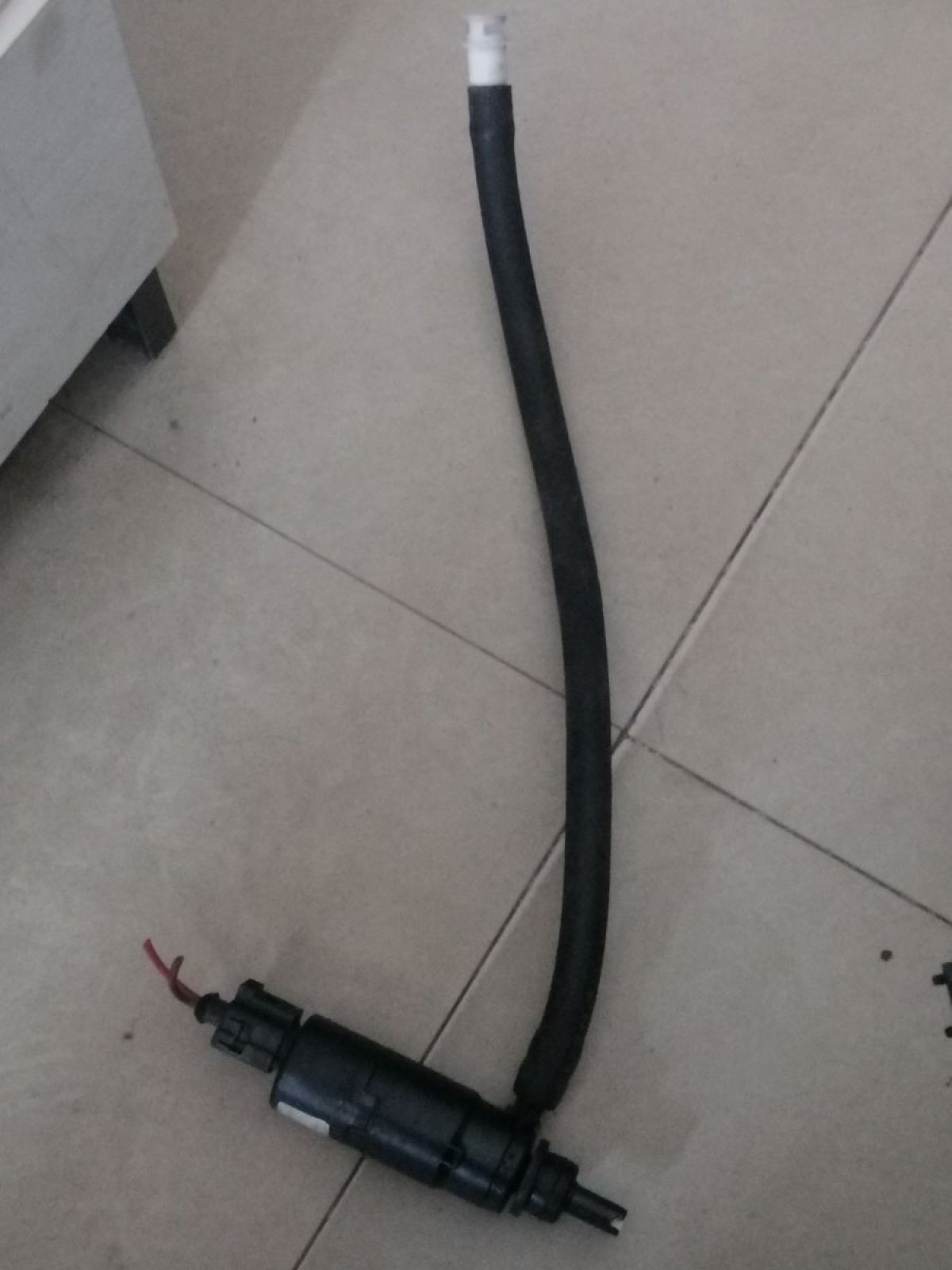 Насос омывателя фар Audi 100 (43,C2) 76-82 3B0955681A