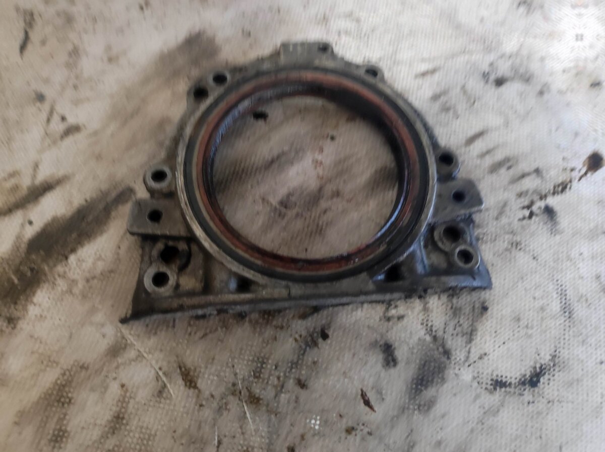 Сальник коленвала задній Audi 100 C3 1982-1991 055103173B