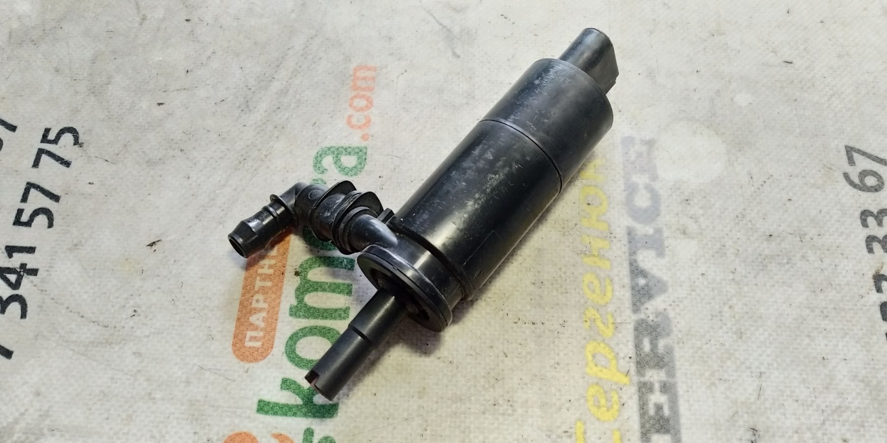 Насос омивача фар Audi 100 C4 1990-1994 3B7955681