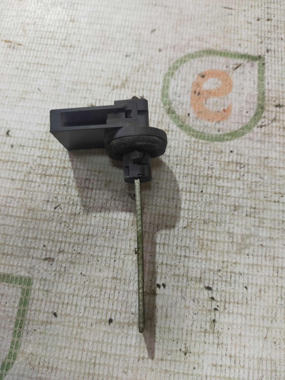 датчик температури навколишнього середовища Audi A1 2009-2015 4B0820539