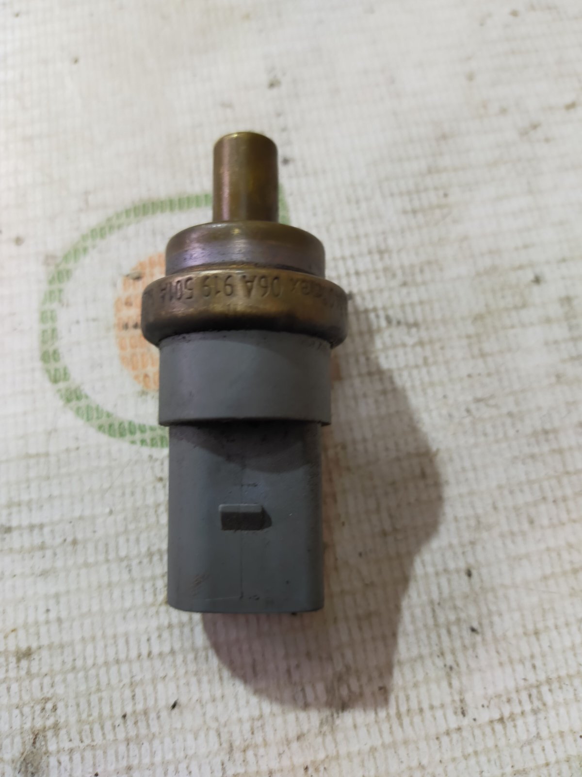 Датчик температури охолоджувальної рідини Audi A1 2009-2015 06A919501A