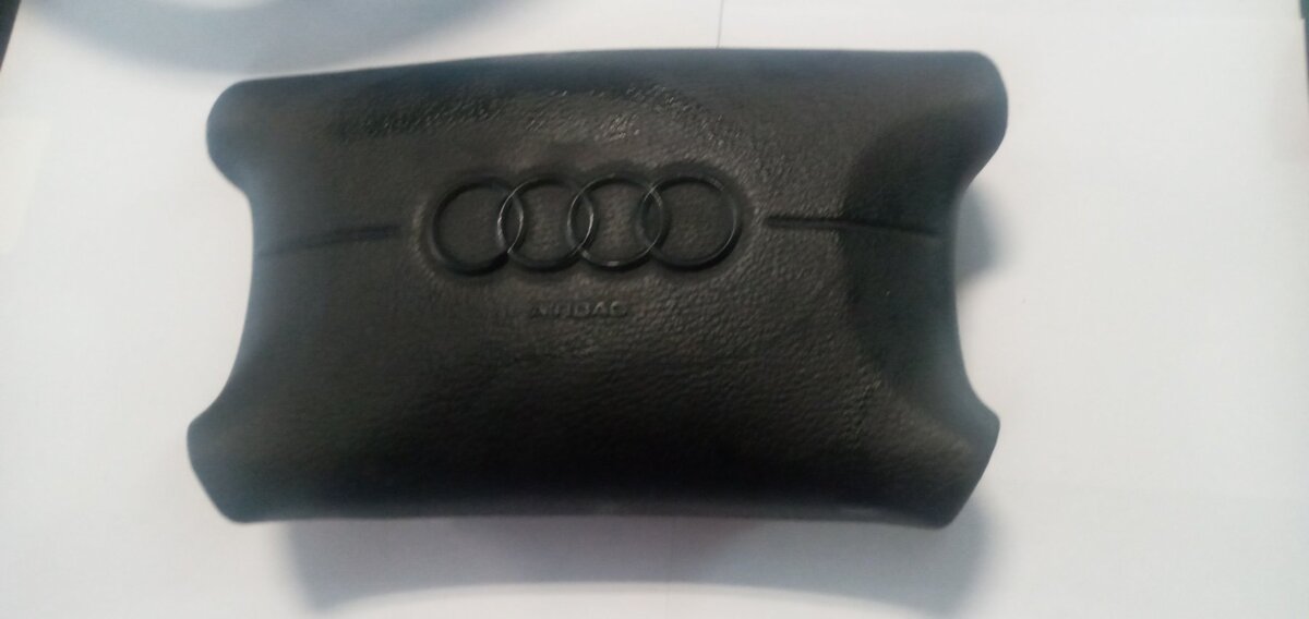 Подушка безпеки Audi A4 B5 (1994-2001) 4A0880201J