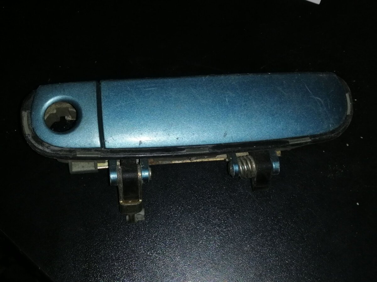 a6 c5 ручка задня зовнішня ліва 4b1837885a Audi A6 C5 (1997-2004) 4B1837885