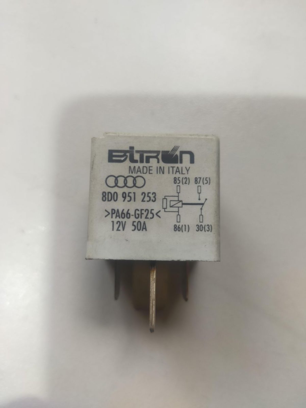 блок управління вентилятором; реле вентилятора Audi A6 C5 (1997-2004) 8D0951253