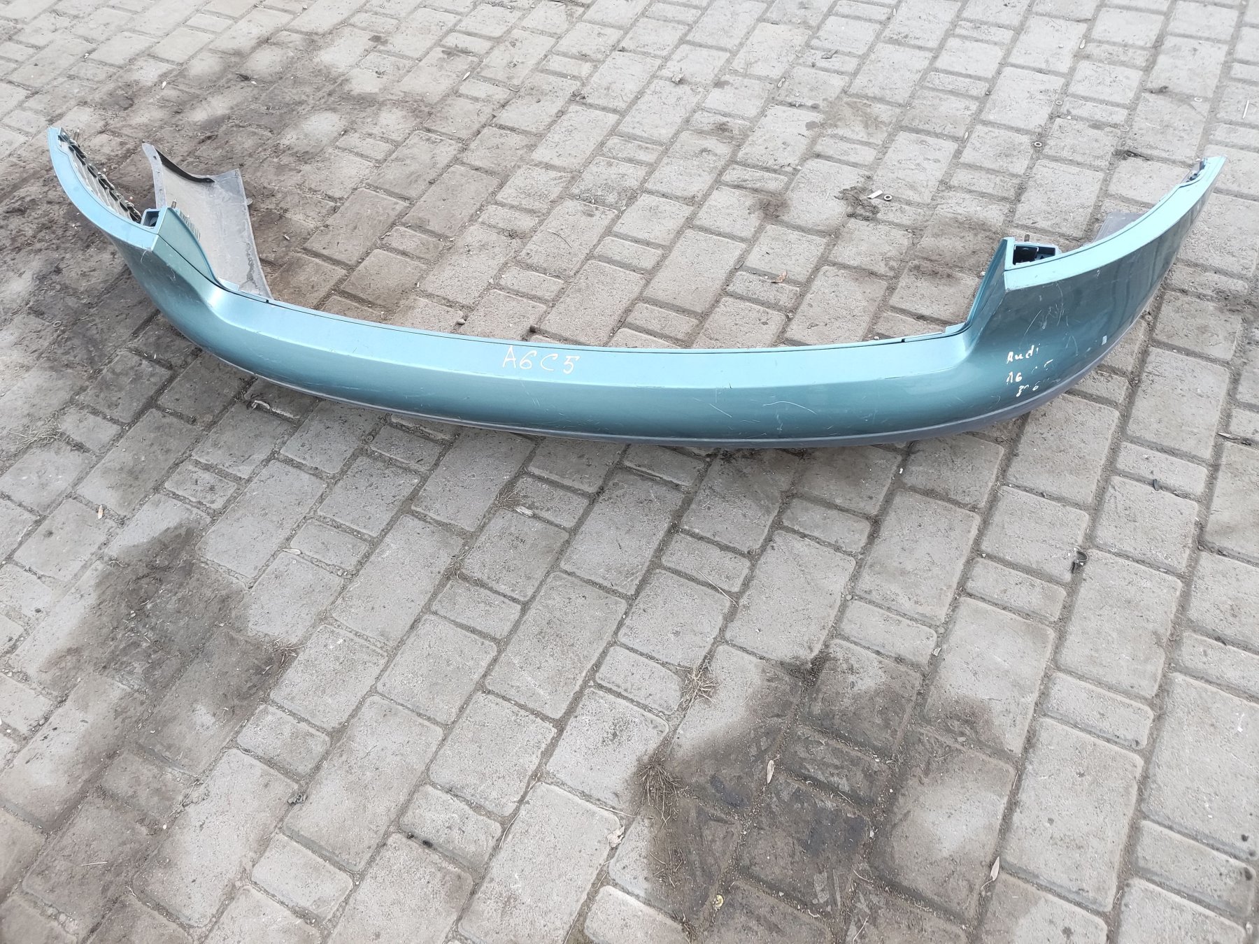 буфер (бампер задній; Кожух бампера заднього; Бампер задній) Audi A6 C5 (1997-2004) 4B5807301