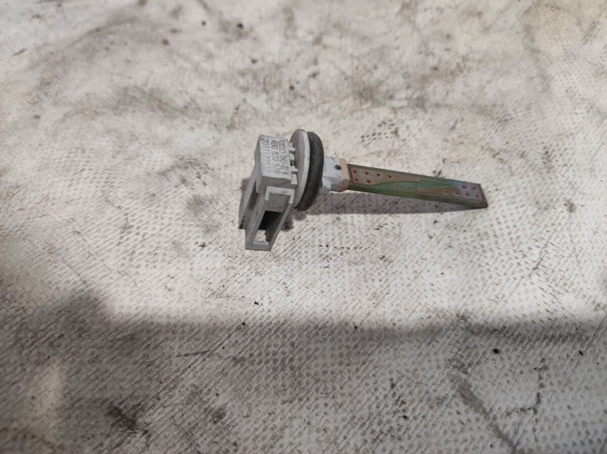 датчик температури навколишнього середовища Audi A6 C5 (1997-2004) 4B0820539