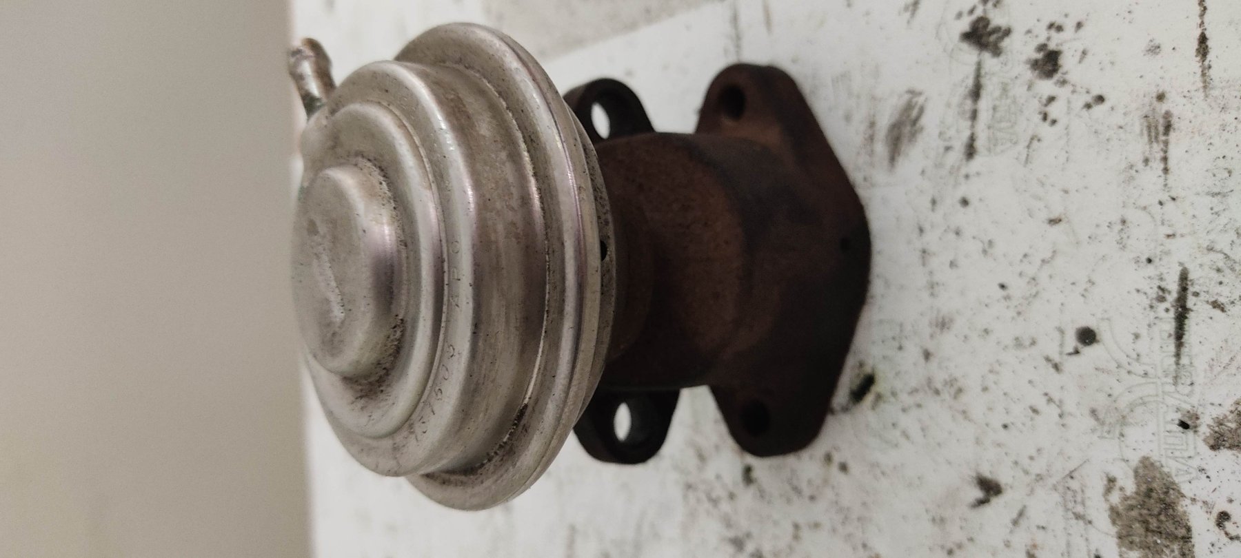 Клапан рециркуляції газів Audi A6 C5 (1997-2004) 059131503