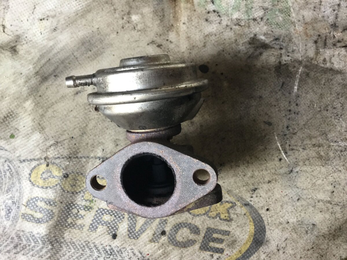 Клапан рециркуляції газів Audi A6 C5 (1997-2004) 059131503