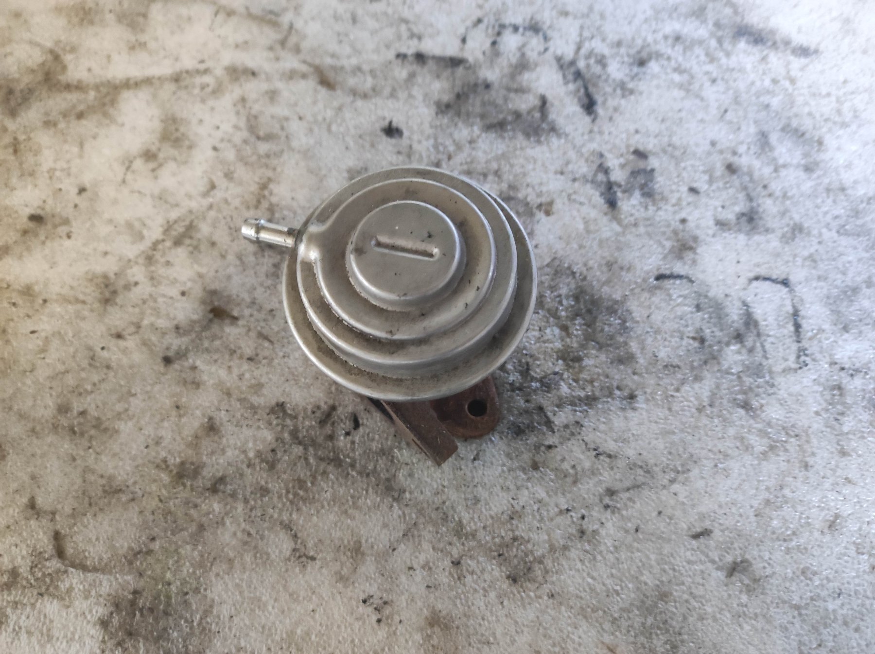 Клапан рециркуляції газів Audi A6 C5 (1997-2004) 059131503