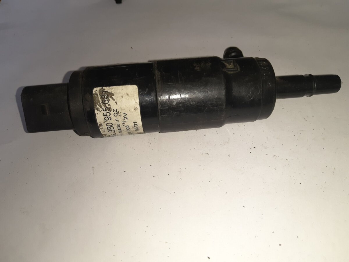 Моторчик омивача фар Audi A6 C5 (1997-2004) 3B0955681