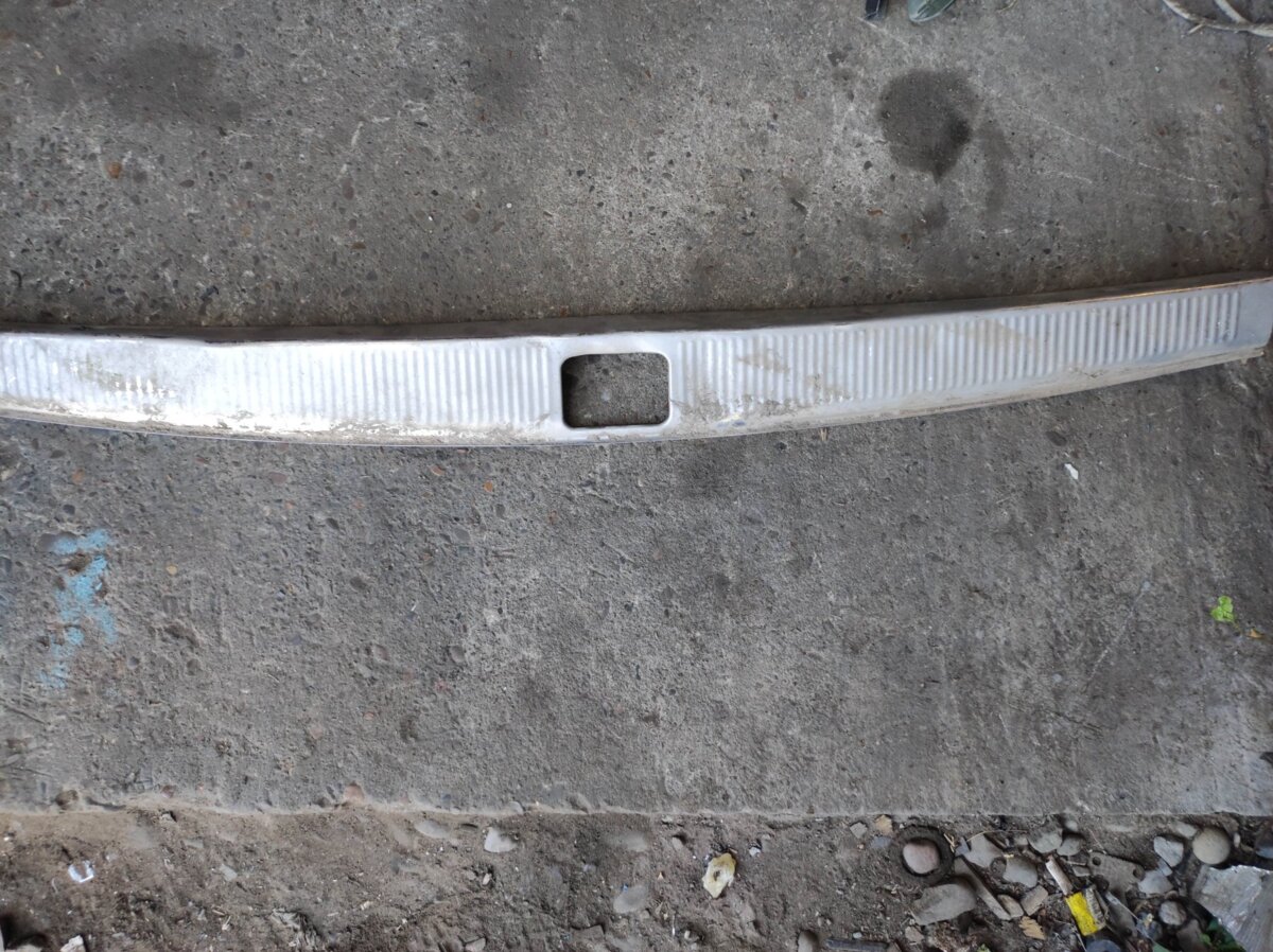 Накладка порогу багажника всередину універсал Audi A6 C5 (1997-2004) 4B9864483A