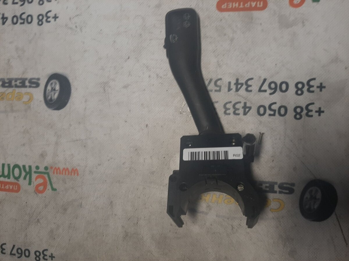 Перемикач підрульовий Audi A6 C5 (1997-2004) 4B0953503F