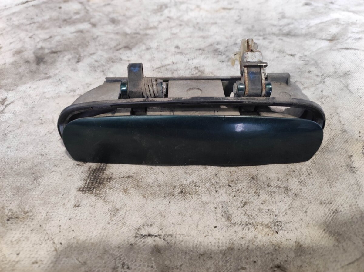 ручка задня зовнішня ліва Audi A6 C5 (1997-2004) 4B1837885