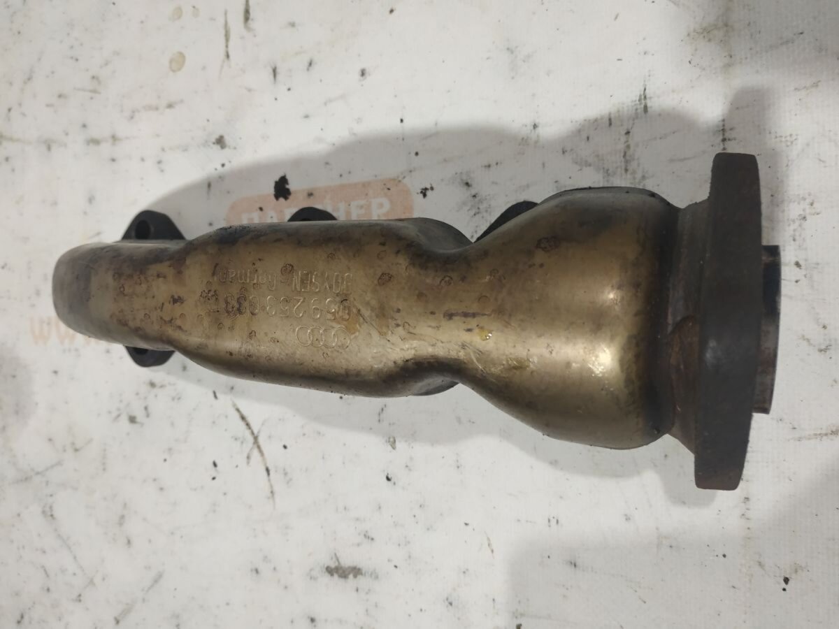 Выпускной коллектор Audi A6 C5 (1997-2004) 059253033C