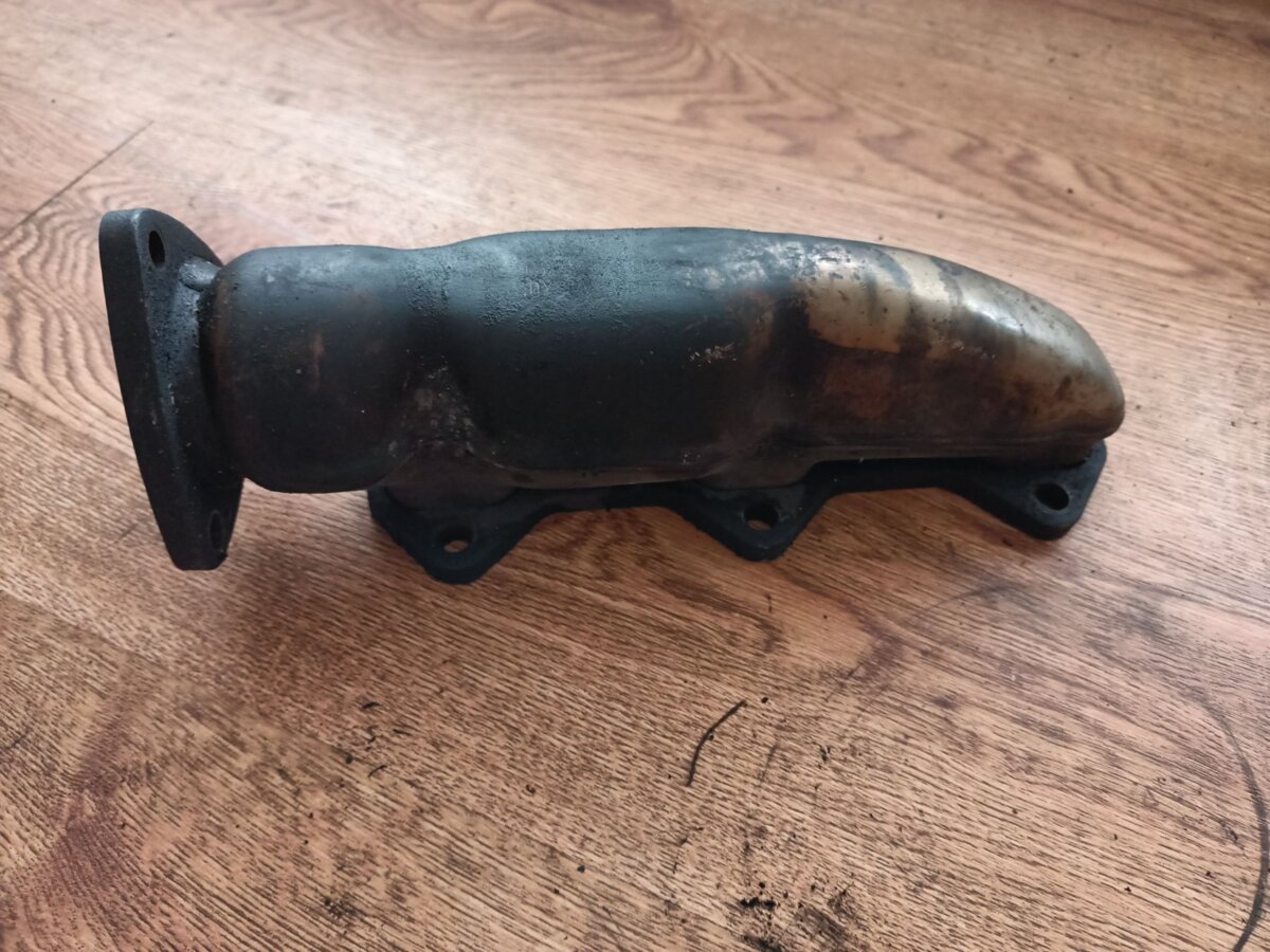 Выпускной коллектор Audi A6 C5 (1997-2004) 059253033C