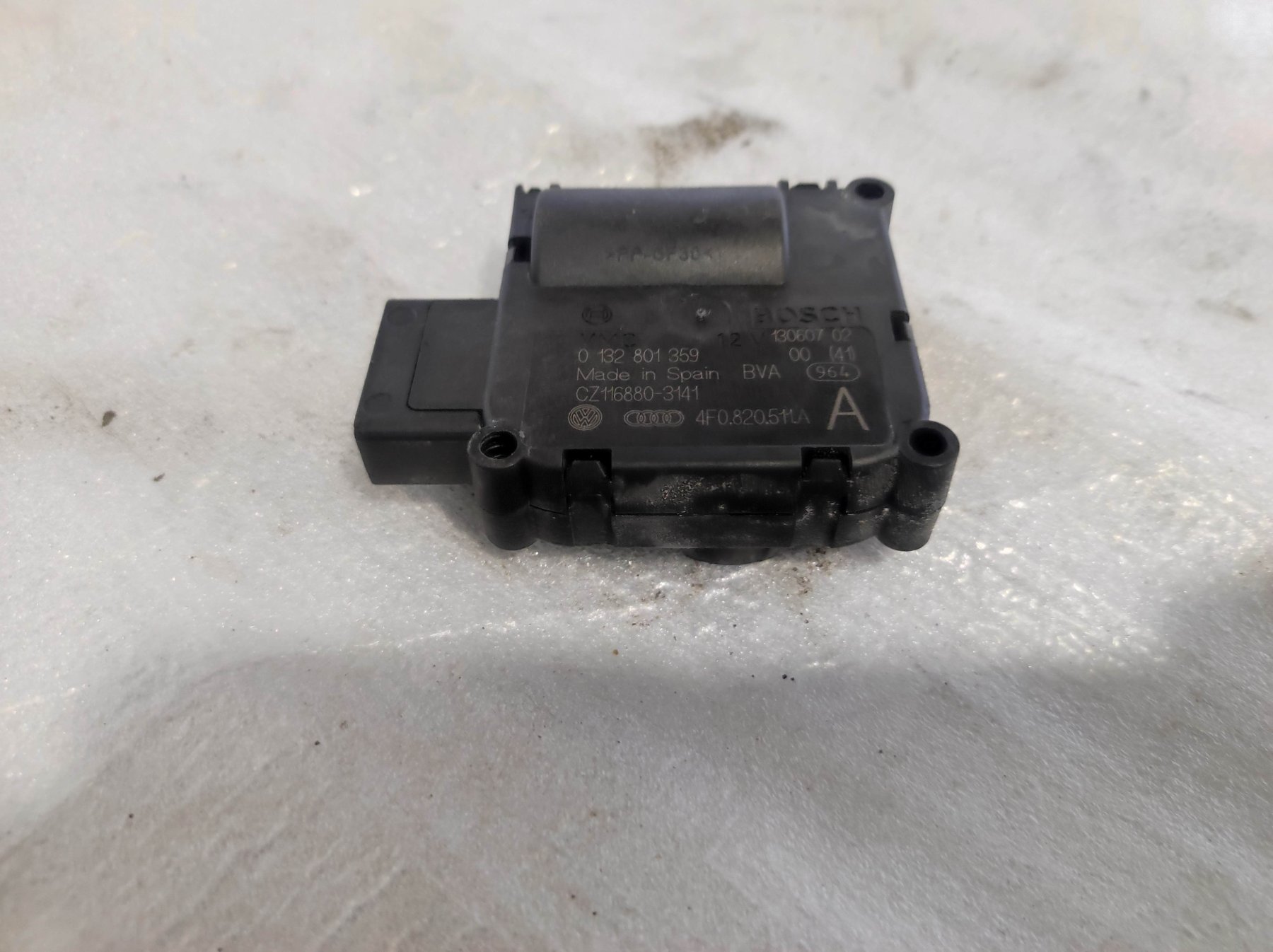 Audi A6 C6 (2004-2011) 4F0820511A