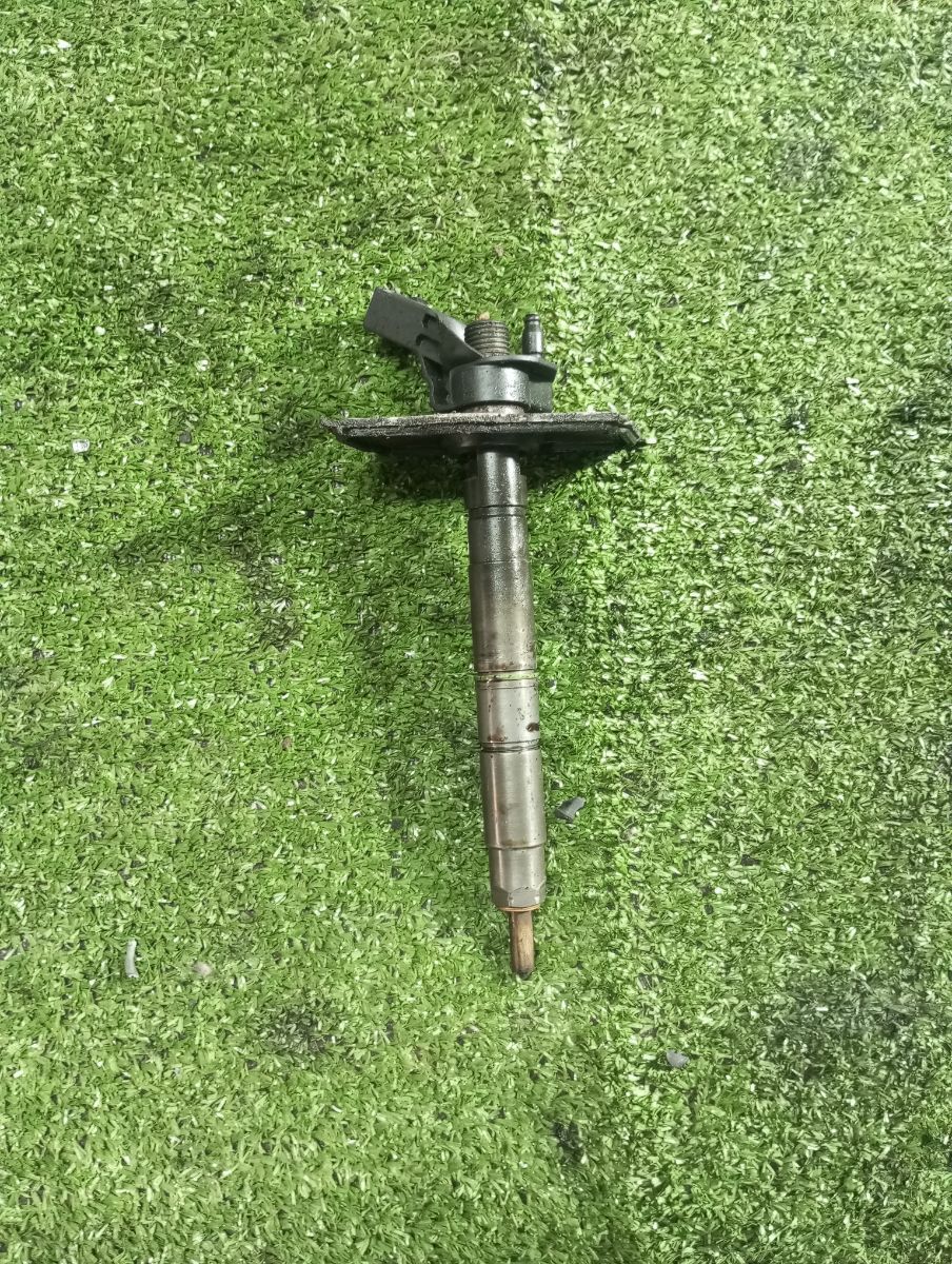 Форсунка Audi A6 C6 (2004-2011) 059130277BD